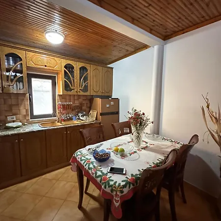 Emys Place * شكودر